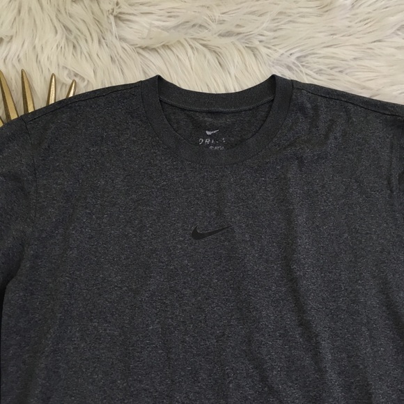🖤SOLD🖤Nike Dri Fit Mens Grey Short Sleeve Shirt - Picture 2 of 6